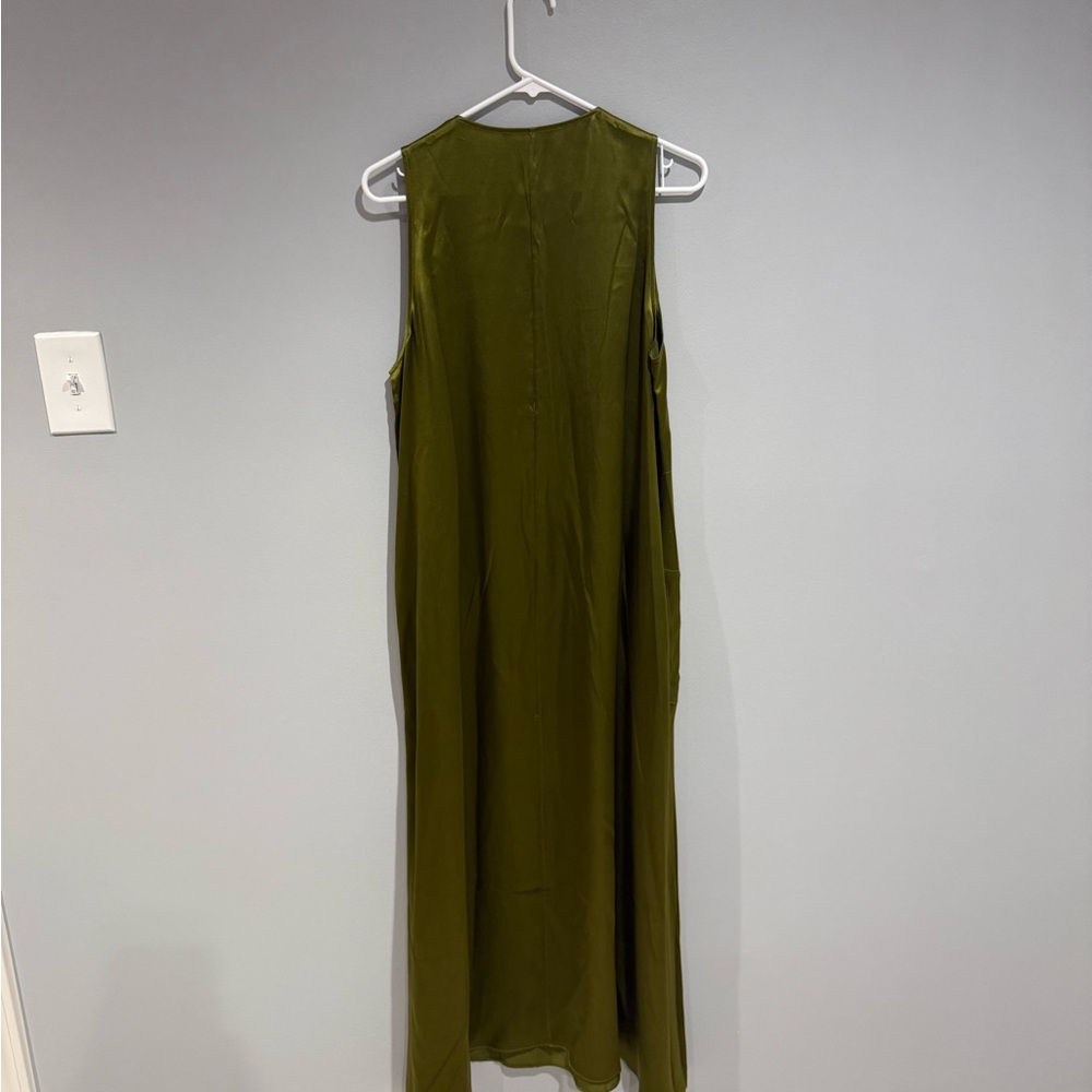 Olive Green Sleeveless Maxi Dress - Picture 2 of 3